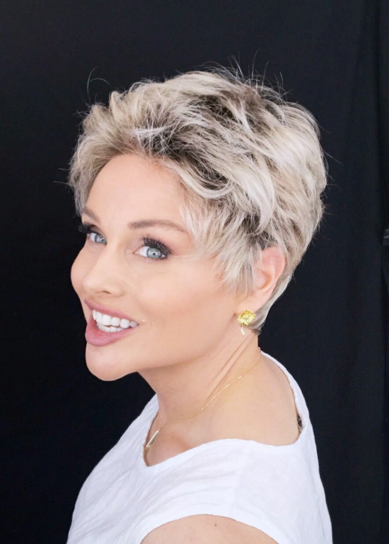 Spa Wig By Ellen Wille | Mono Top 6 Spa Wig By Ellen Wille | Mono Top - Image 6