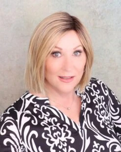 Lia II Wig By Ellen Wille | Mono Part 32 Lia II Wig By Ellen Wille | Mono Part -Hair Haven Shop LiaEWSaharaBeigeRFront